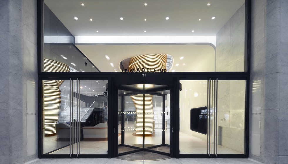 Madeleine_2000x1125_1-980×560